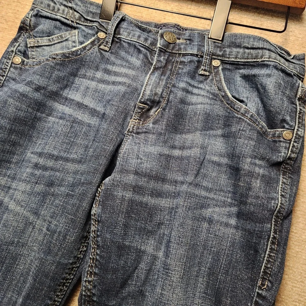Rock & Republic Jeans Mens 32 Blue Medium Wash Straight Leg Embroidered Denim